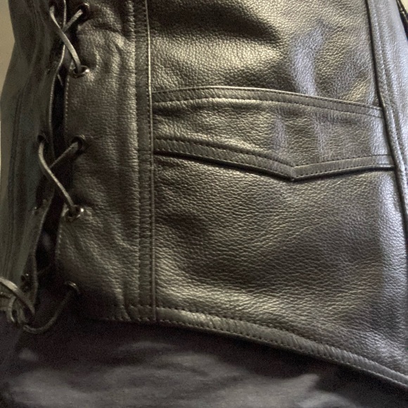 Biker Leather Vest - Picture 4 of 5